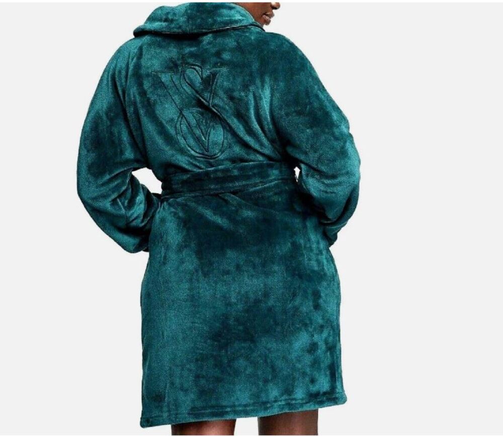 NWT Victoria's Secret Bath robe Gown Embossed Logo Cosy Soft Plush Emerald Green